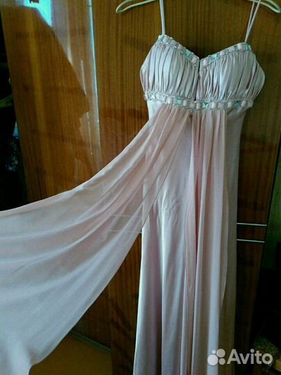 Платье вечернее