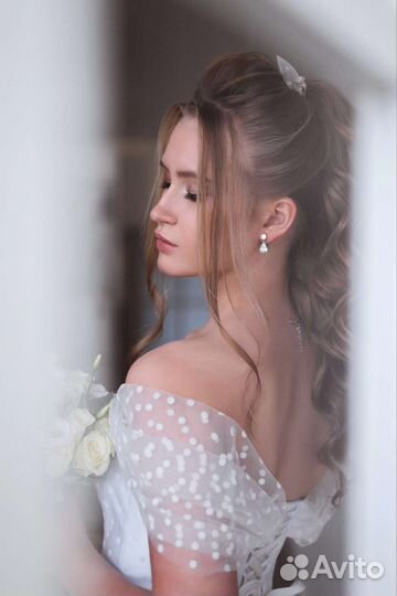 Свадебное платье новое р 42-44 прокат