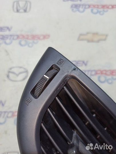 Дефлектор воздушный передний правый Kia Cerato 2