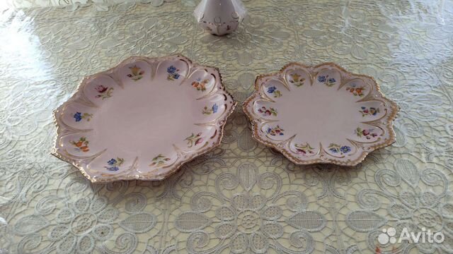 Розовый фарфор