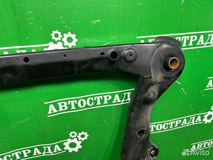 Подрамник передний Toyota Camry 2003-2017