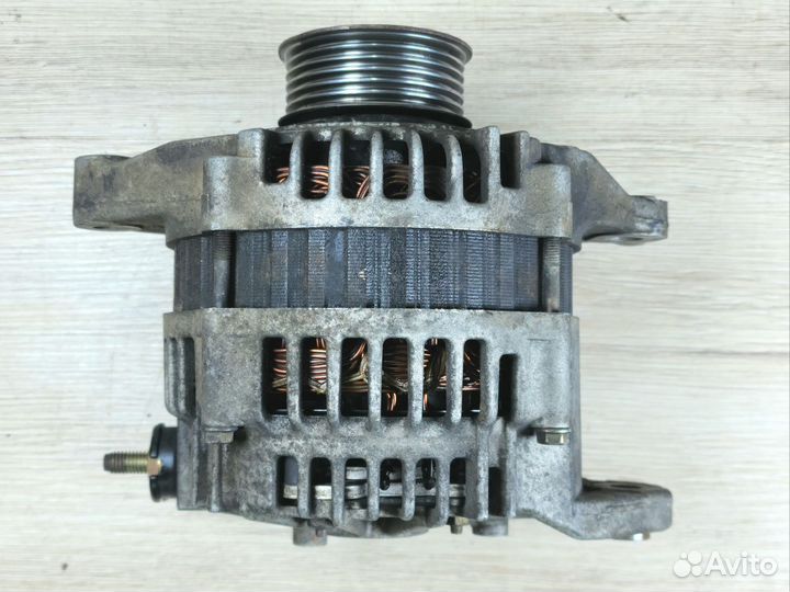 Генератор Nissan Almera N16 Primera P11 P12