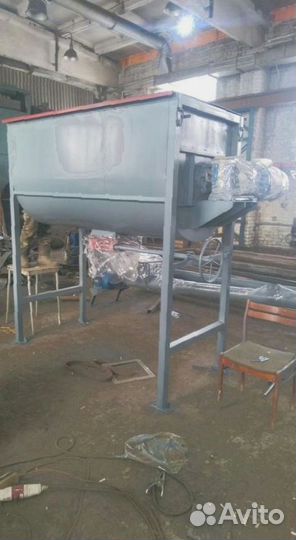 Смеситель кормов в наличии