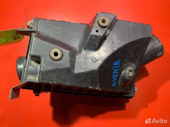 Корпус воздушного фильтра Nissan Avenir W11 QG18DE