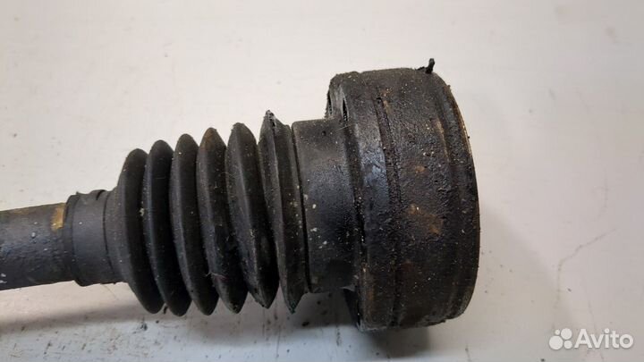 Полуось Volkswagen Polo, 2001