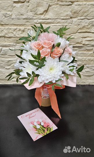 Букет цветов свежих в наличии