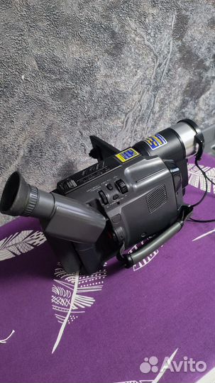 Видеокамера jvc