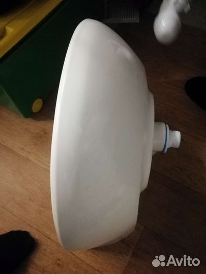 Раковина керамическая