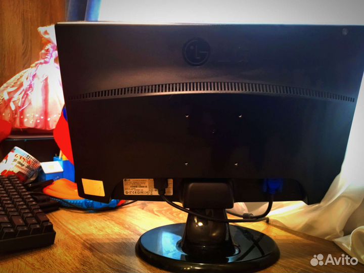 Монитор LG flatron w1943ss-pf