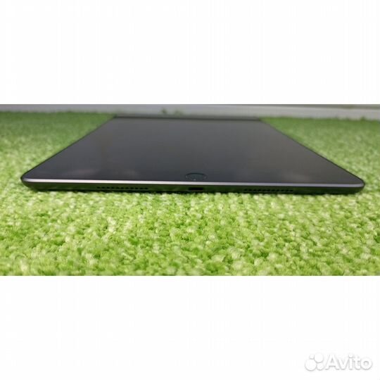 Планшет Apple iPad Air 3 64Gb Wi-Fi MV0D2ZP/A б/у