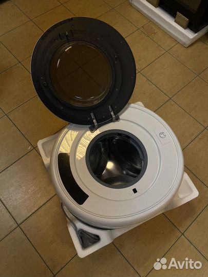 Подвесная cтиральная машина 3кг XQG30-3801WG