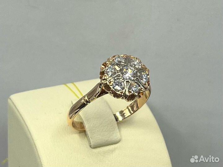 Золотое советское кольцо с бриллиантами 583 пробы