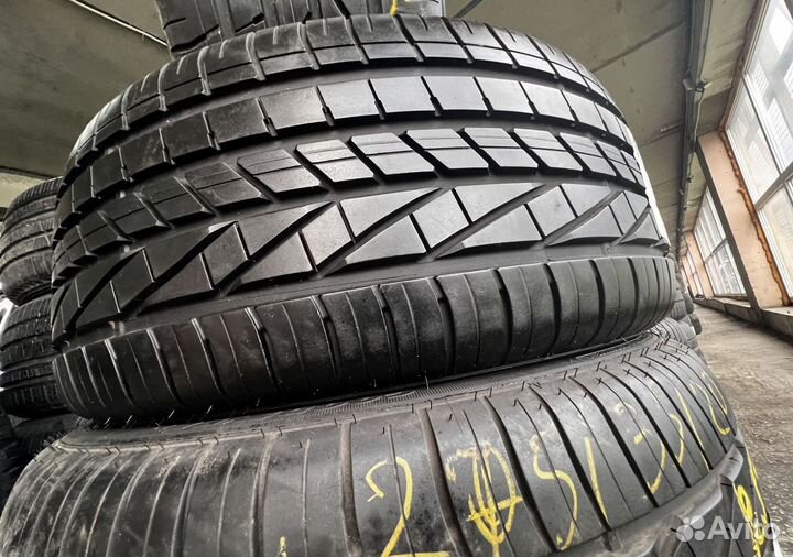 Goodyear Excellence 275/35 R20 и 245/40 R20