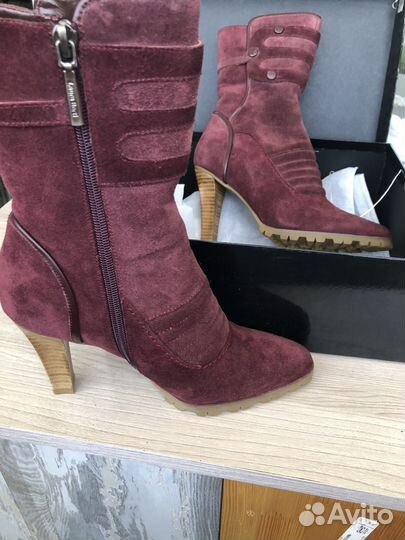 Сапоги женские
