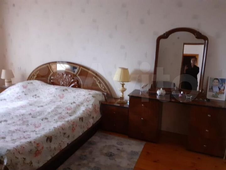 4-к. квартира, 100 м², 2/5 эт.