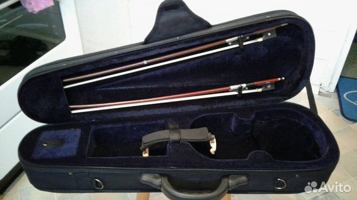 Футляр для скрипки, 1 смычёк, мостик FOM