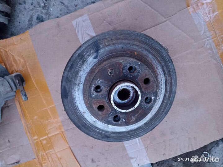 Кулак поворотный Chevrolet Aveo T200