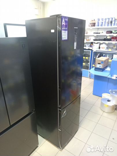 Холодильник Thomson (дфк) (Без эксплуатации)