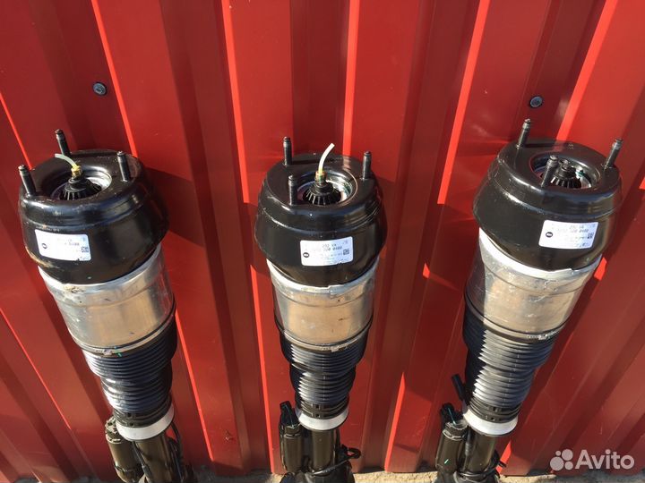 Пневмостойка правая Mercedes W292 GLE мерседес гле