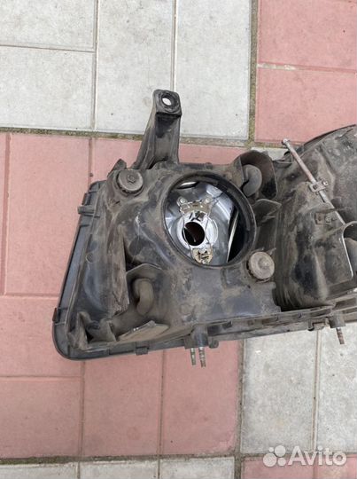 Фара правая на Lexus LX 470 J100 1998-2007