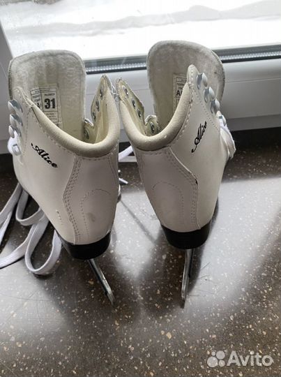 Коньки фигурные детские