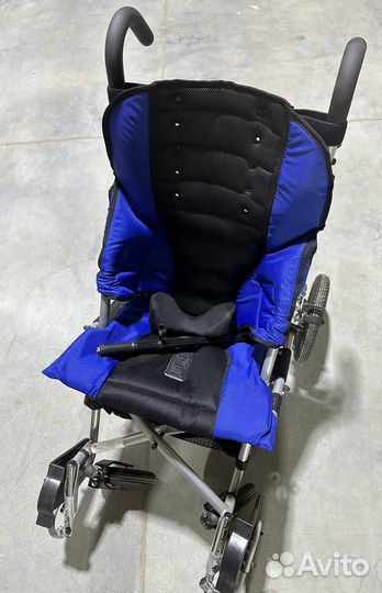 Детская кресло-коляска для детей с дцп