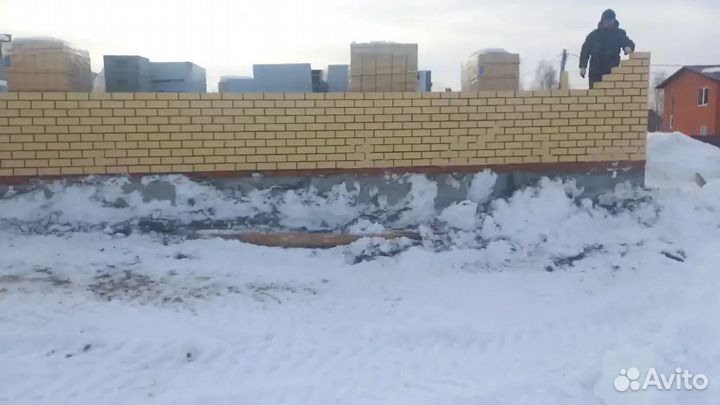 Строительная бригада каменьщики