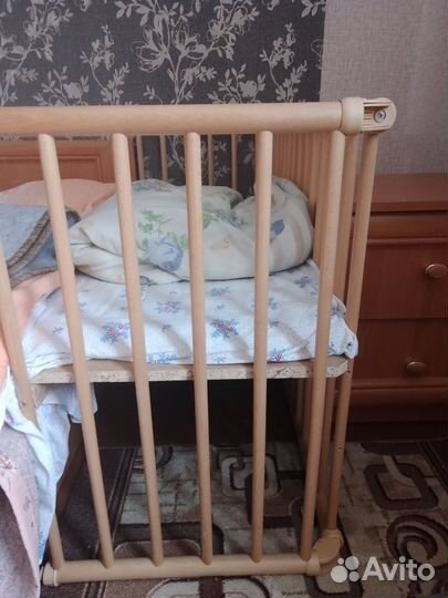 Детская кровать манеж