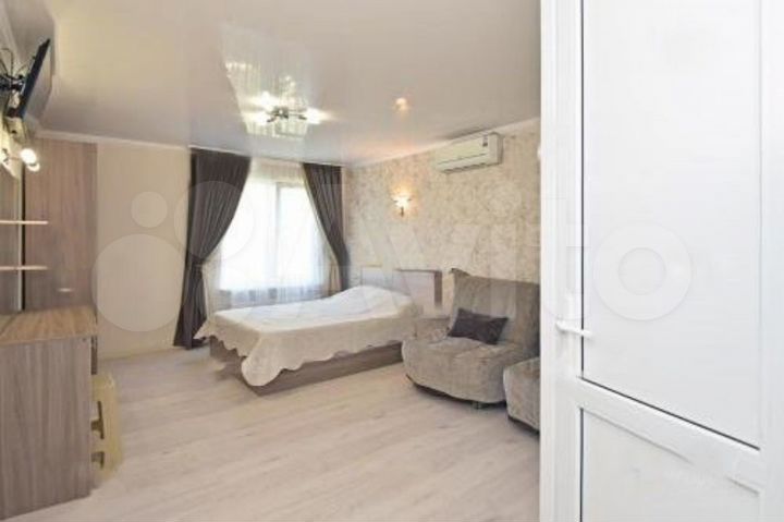 Комната 20 м² в 1-к., 1/2 эт.