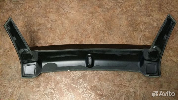 Renault Duster Спойлер Чистое Стекло