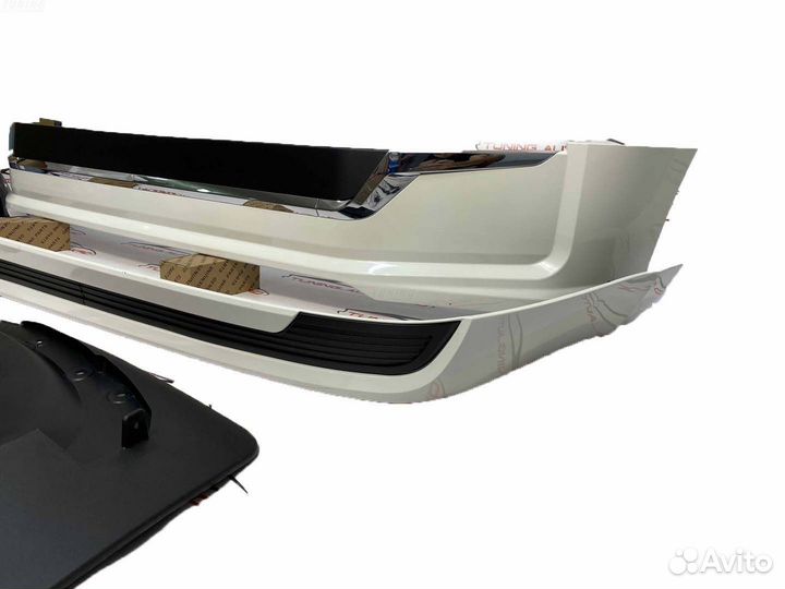 Обвес Toyota Land Cruiser 200 Executive Lounge E28