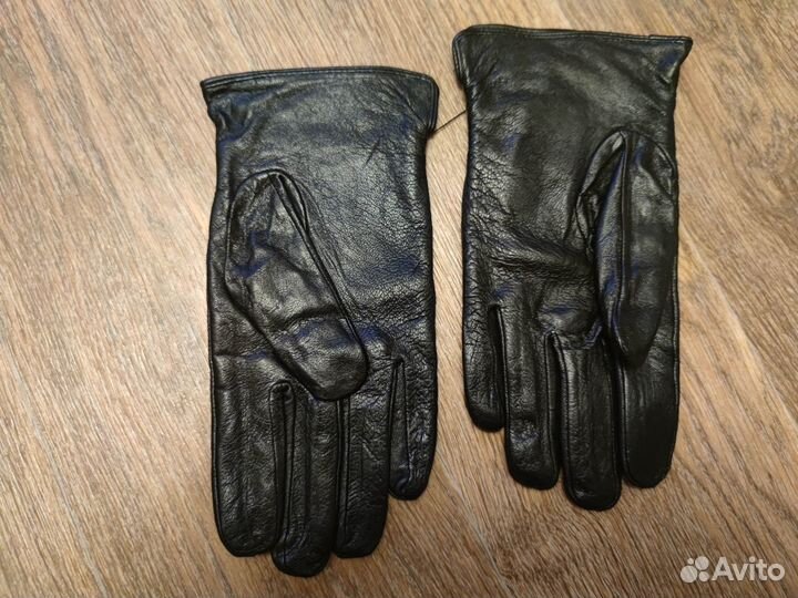 Новые перчатки из натуральной кожи