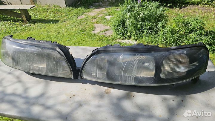 Фары Volvo S60 2000-2004. Комплект