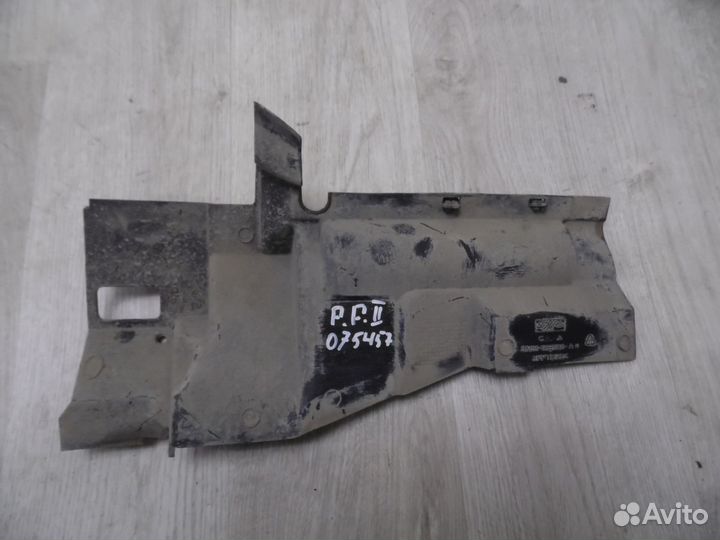 Воздуховод радиатора правый Ford Focus II 2008-201