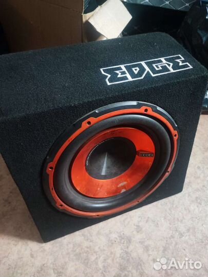 Автомобильный сабвуфер edge