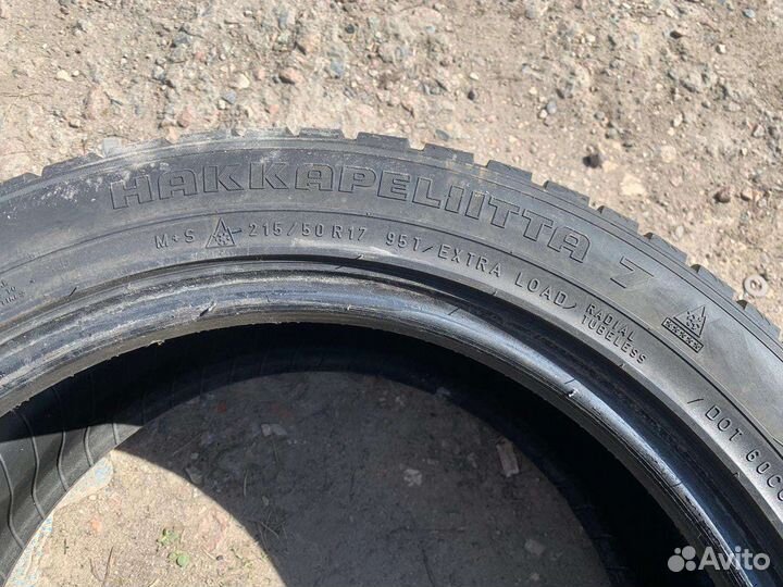 Nokian Tyres Hakkapeliitta 7 215/50 R17