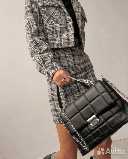 Твидовый костюм пиджак и мини-юбка