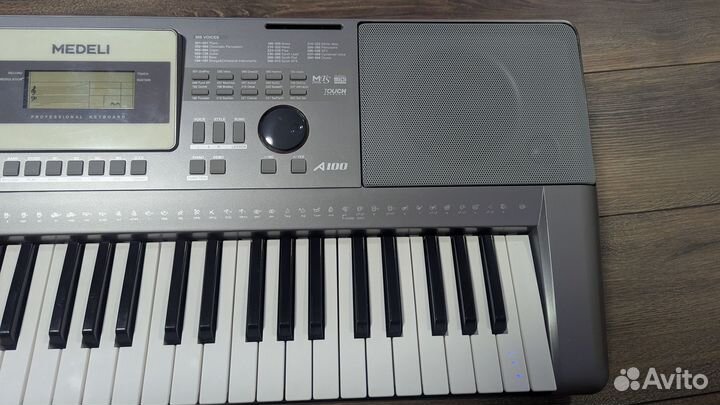 Синтезатор Medeli A100