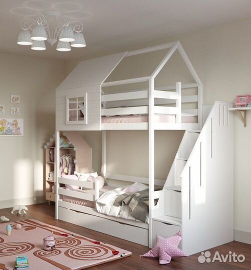 Детская кровать из массива