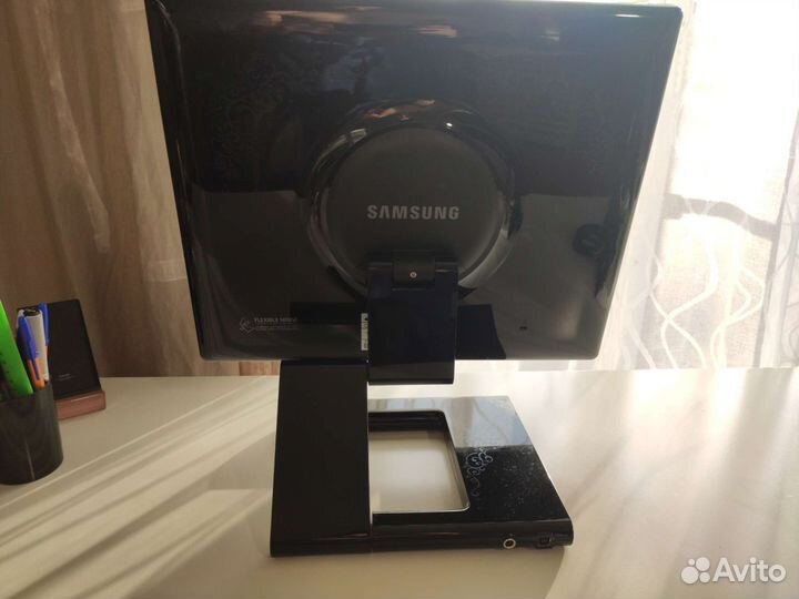 Монитор Samsung 971P