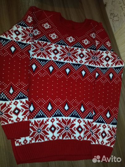Скандинавский свитер, новогодний (новый)