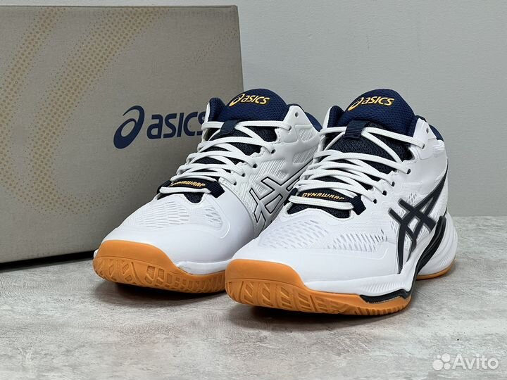 Волейбольные кроссовки asics женские