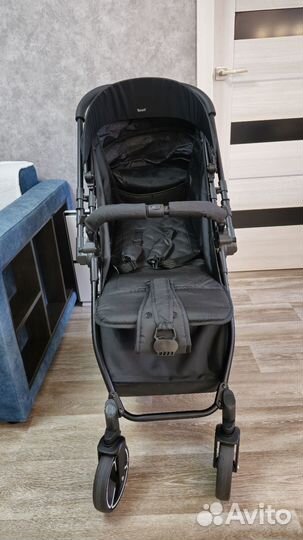 Продам прогулочную коляску