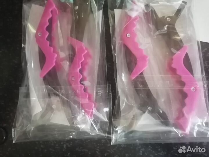 Аксессуары для волос и стрижек