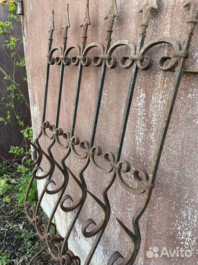 Решетка кованная б/у оконная