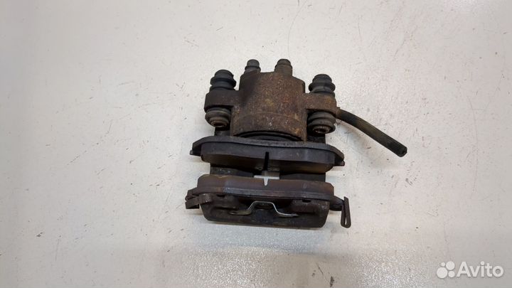 Суппорт Infiniti QX56, 2006