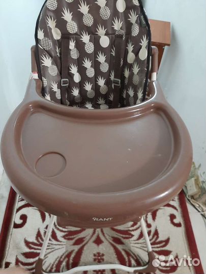 Столик для кормления ребенка