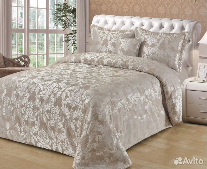 Покрывало с наволочками Sofi De Marko