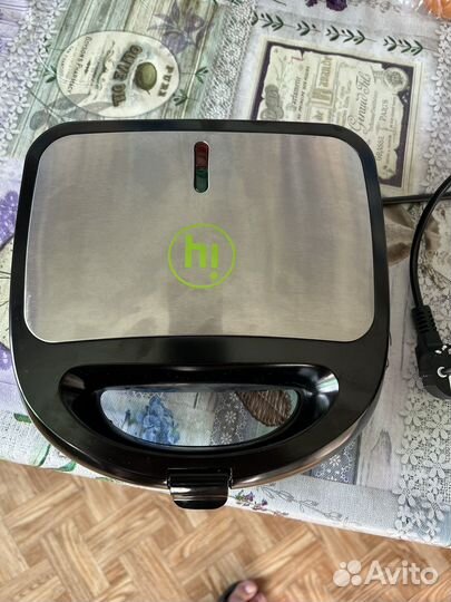 Электрическая вафельница