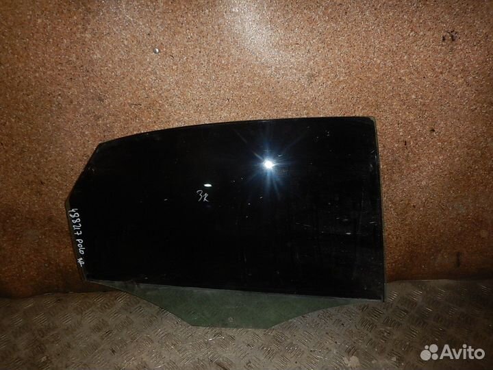 Стекло двери задней правой, Volkswagen (Фольксваге